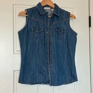 Wrangler Women's Blue Medium Wash Cotton Trucker Denim Vest Medium 2006